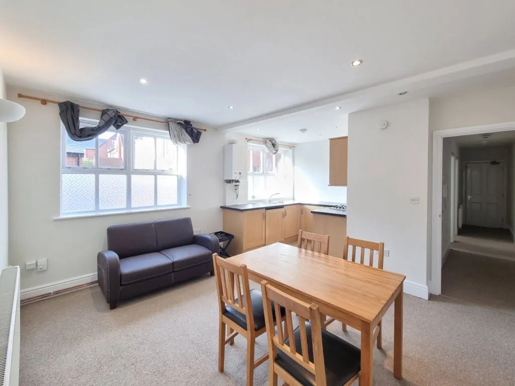 Victoria Park Road, Leicester, LE2, photo 5
