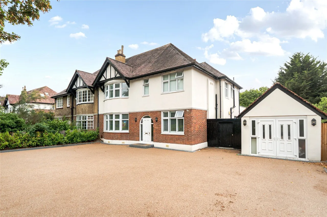 5 bed house for sale — Bromley Common, Bromley, BR2