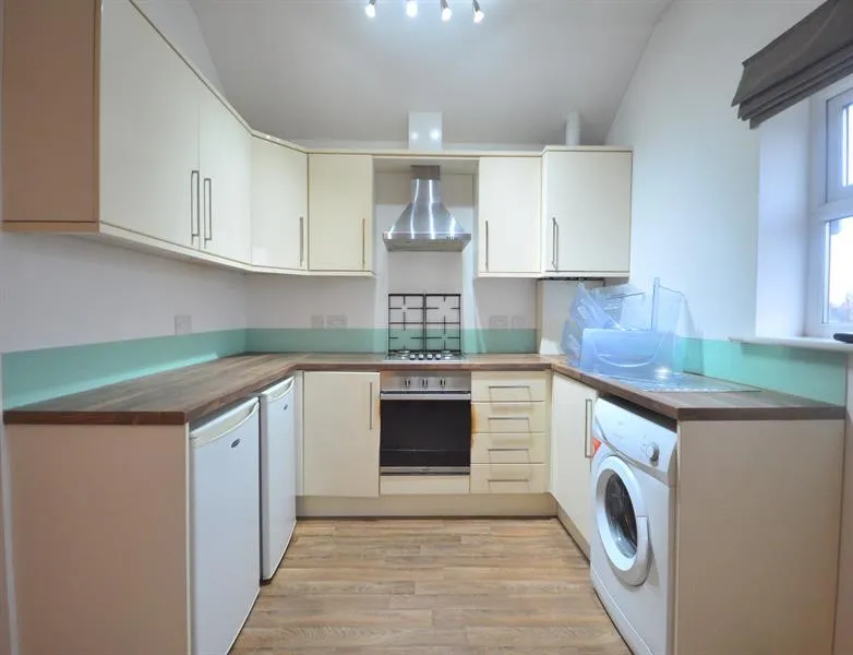 Washway Road, Sale, photo 2