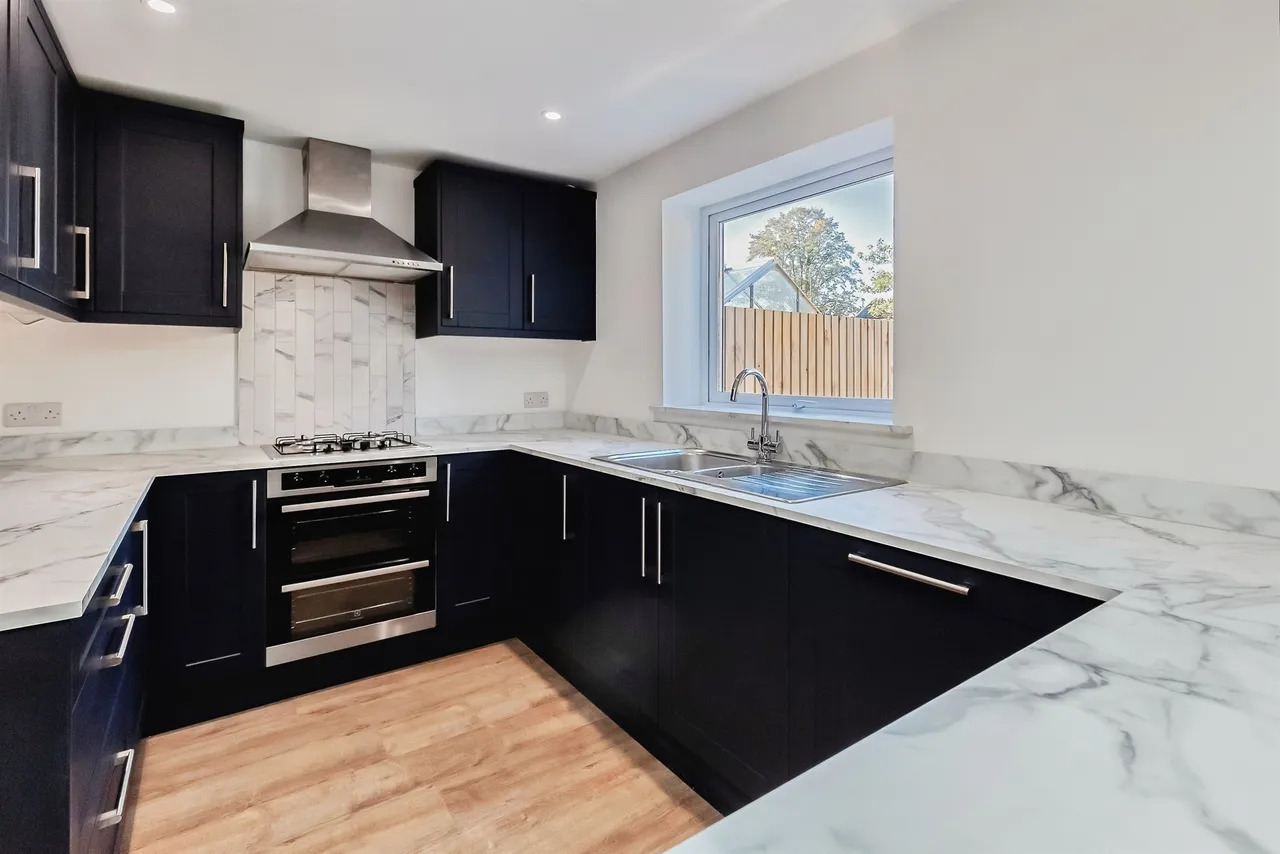 Redcot Gardens, Stamford, PE9, photo 2