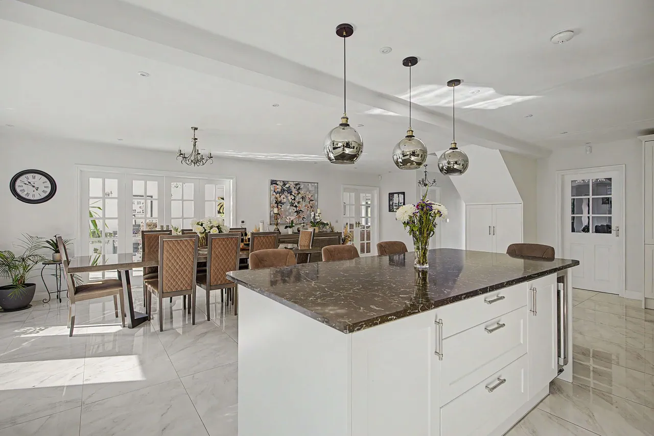 Courtney Place, Altrincham, photo 8