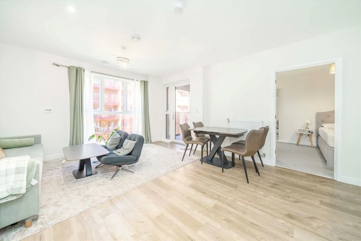Justice Place, Brentford, TW8, photo 8