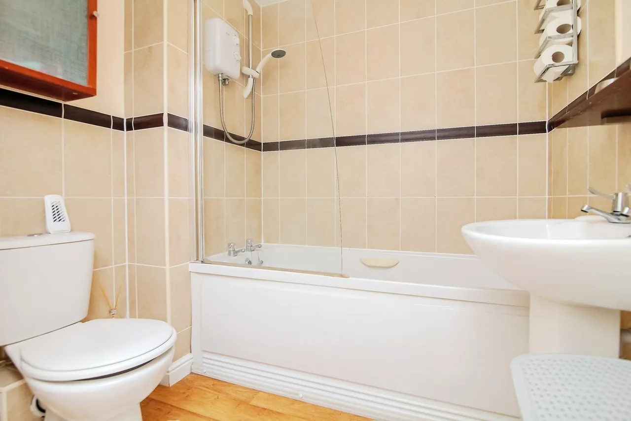 Clayburn Road, Hampton Centre, Peterborough, Cambridgeshire, PE7, photo 6