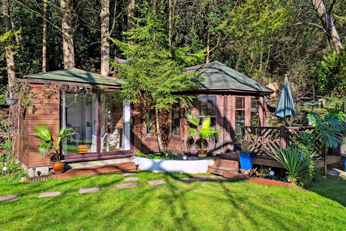 Rayners Avenue, Loudwater, High Wycombe, HP10 9SL, photo 16