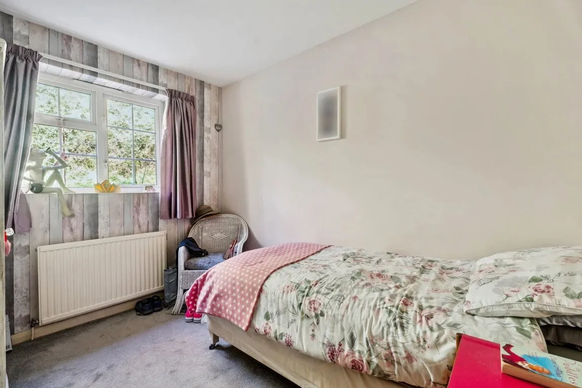 Rayners Avenue, Loudwater, High Wycombe, HP10 9SL, photo 12