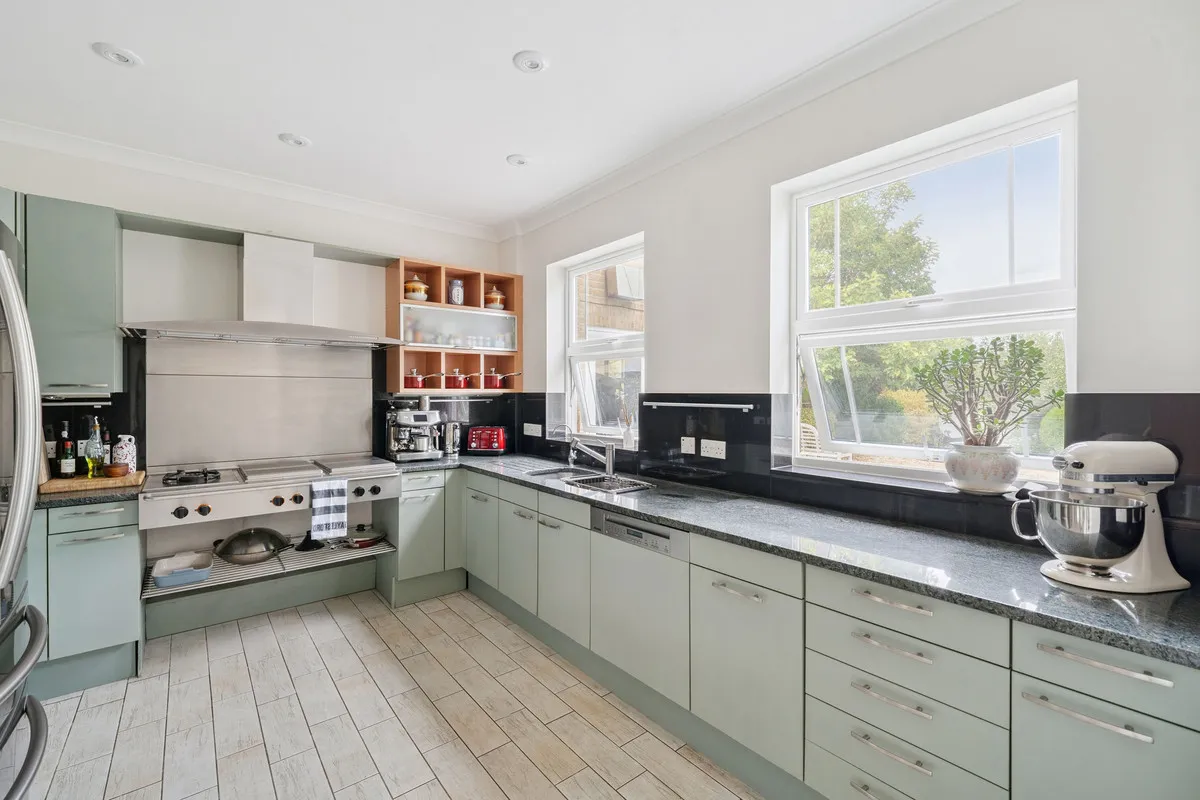 Devereux Lane, London, SW13, photo 5