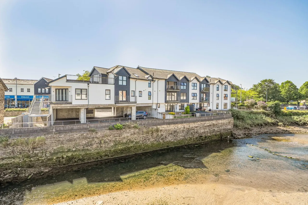 Brunswick Wharf North Walk, Barnstaple, EX31, photo 22