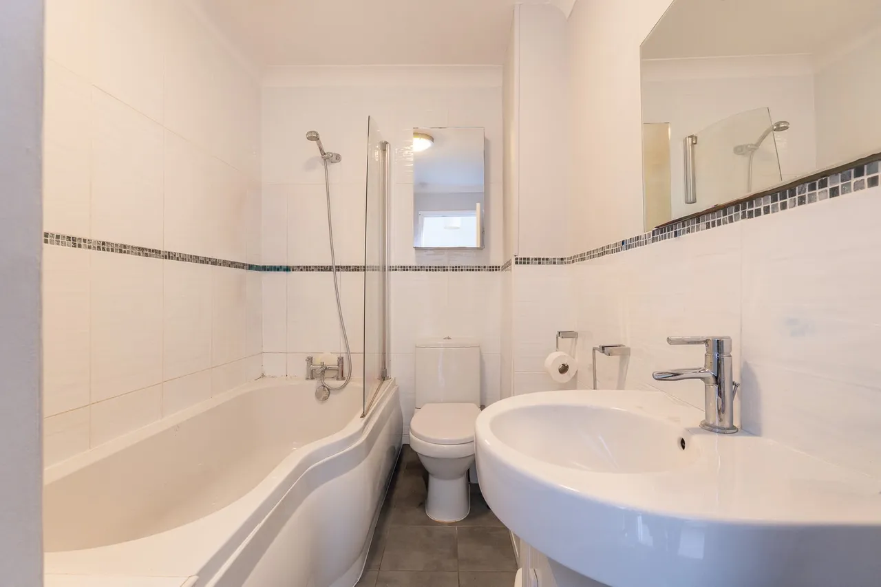 Maltings Close, Alton, GU34, photo 9