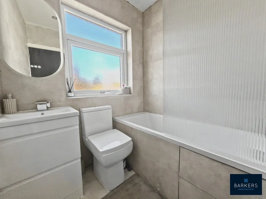 Newhall Road, Bradford 4 BD4 6AE, photo 10