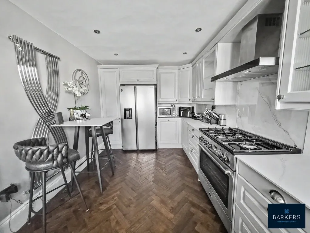 Newhall Road, Bradford 4 BD4 6AE, photo 5