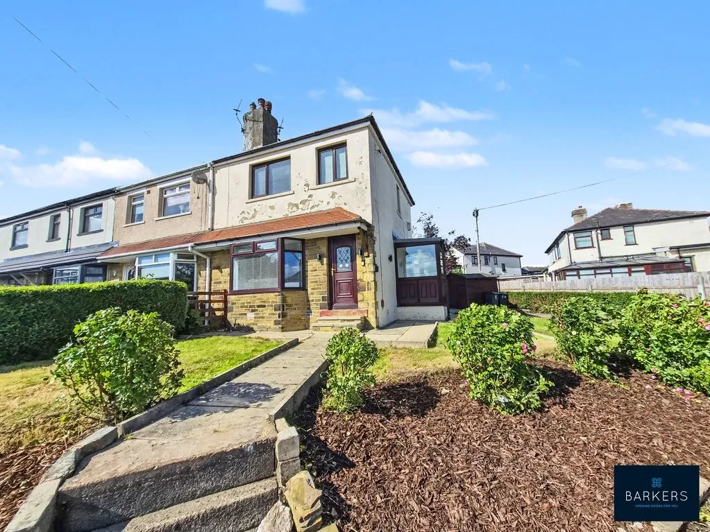 3 bed house for sale — Newhall Road, Bradford 4 BD4 6AE