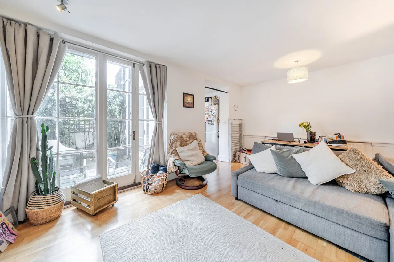 Asylum Road, SE15, photo 9