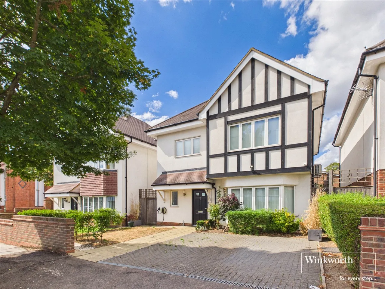 4 bed house for sale — Foscote Road, London, NW4