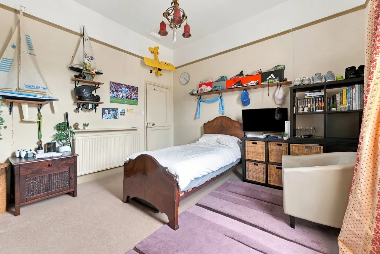 Grade II listed Georgian Townhouse, Westgate, photo 35