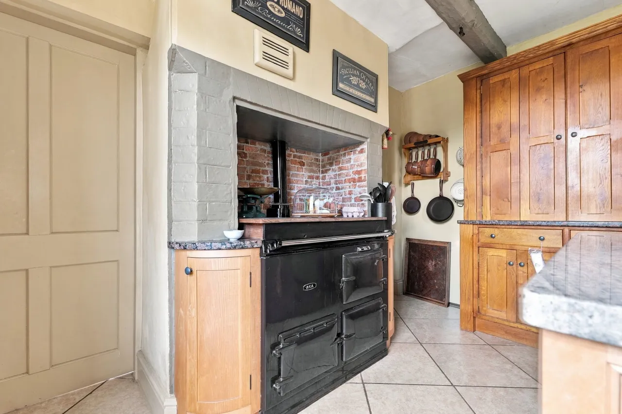 Grade II listed Georgian Townhouse, Westgate, photo 23