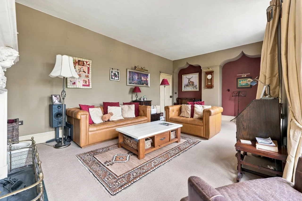 Grade II listed Georgian Townhouse, Westgate, photo 10