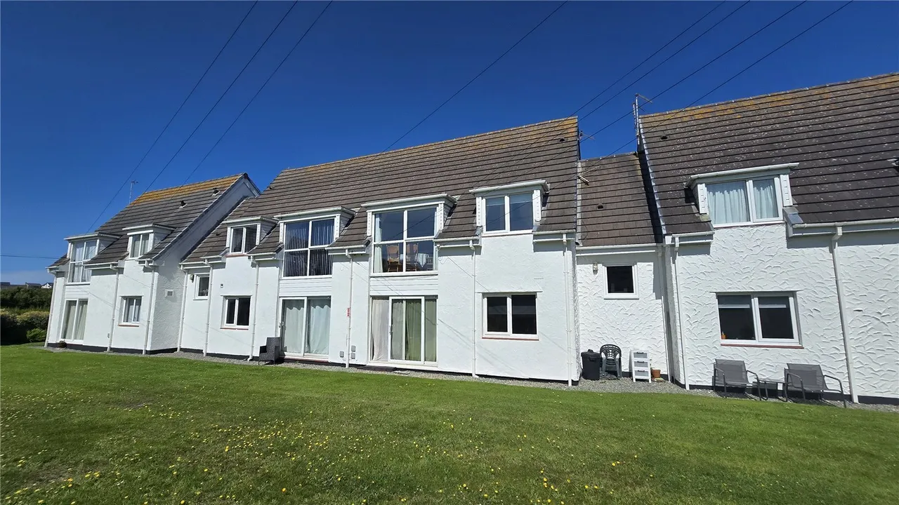 Isallt Lodge, Bae Trearddur, LL65, photo 13