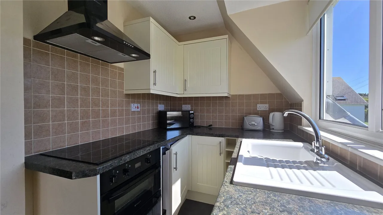 Isallt Lodge, Bae Trearddur, LL65, photo 3