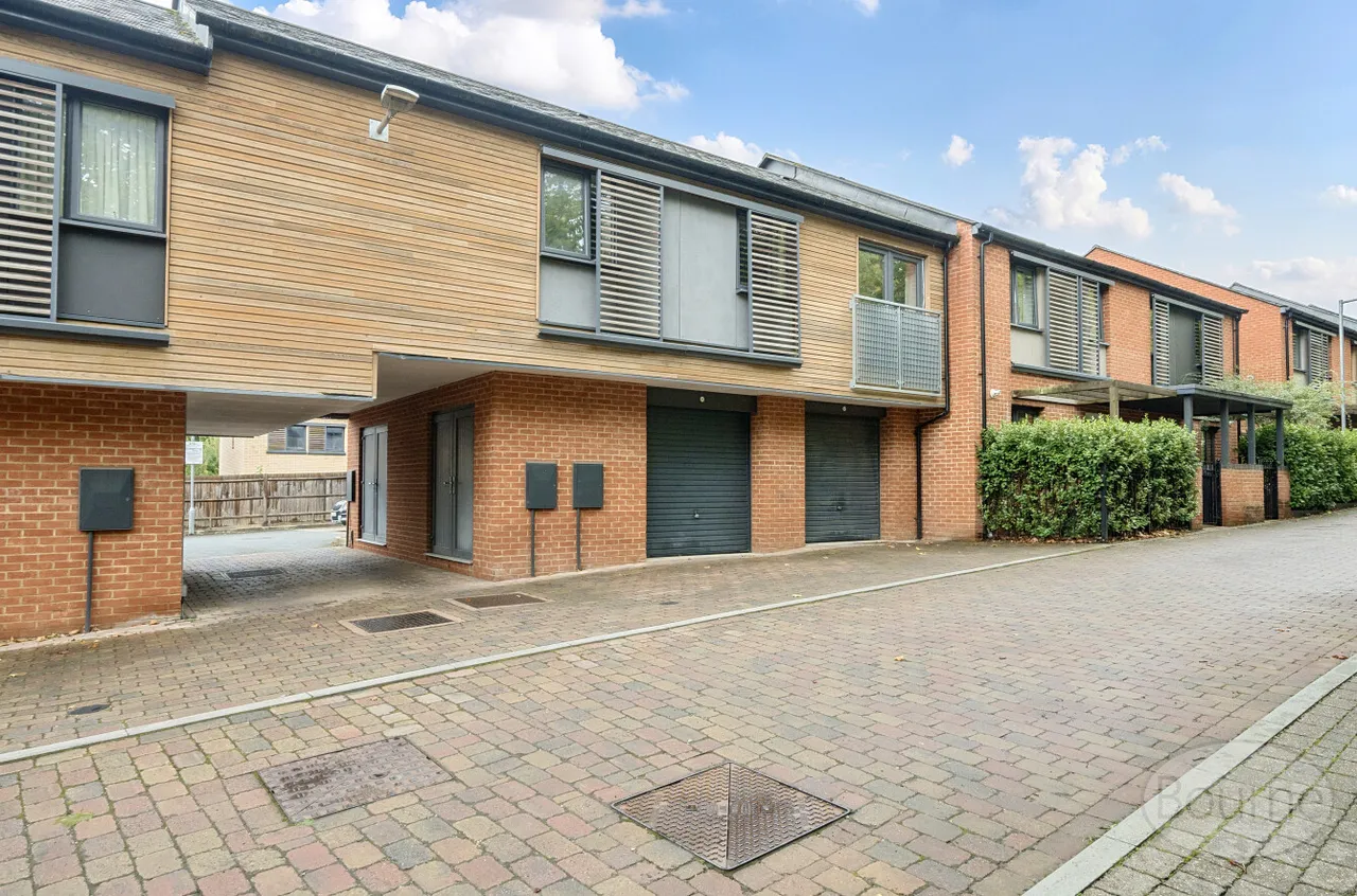 2 bed flat for sale, Monkton Drive, Bordon, GU35