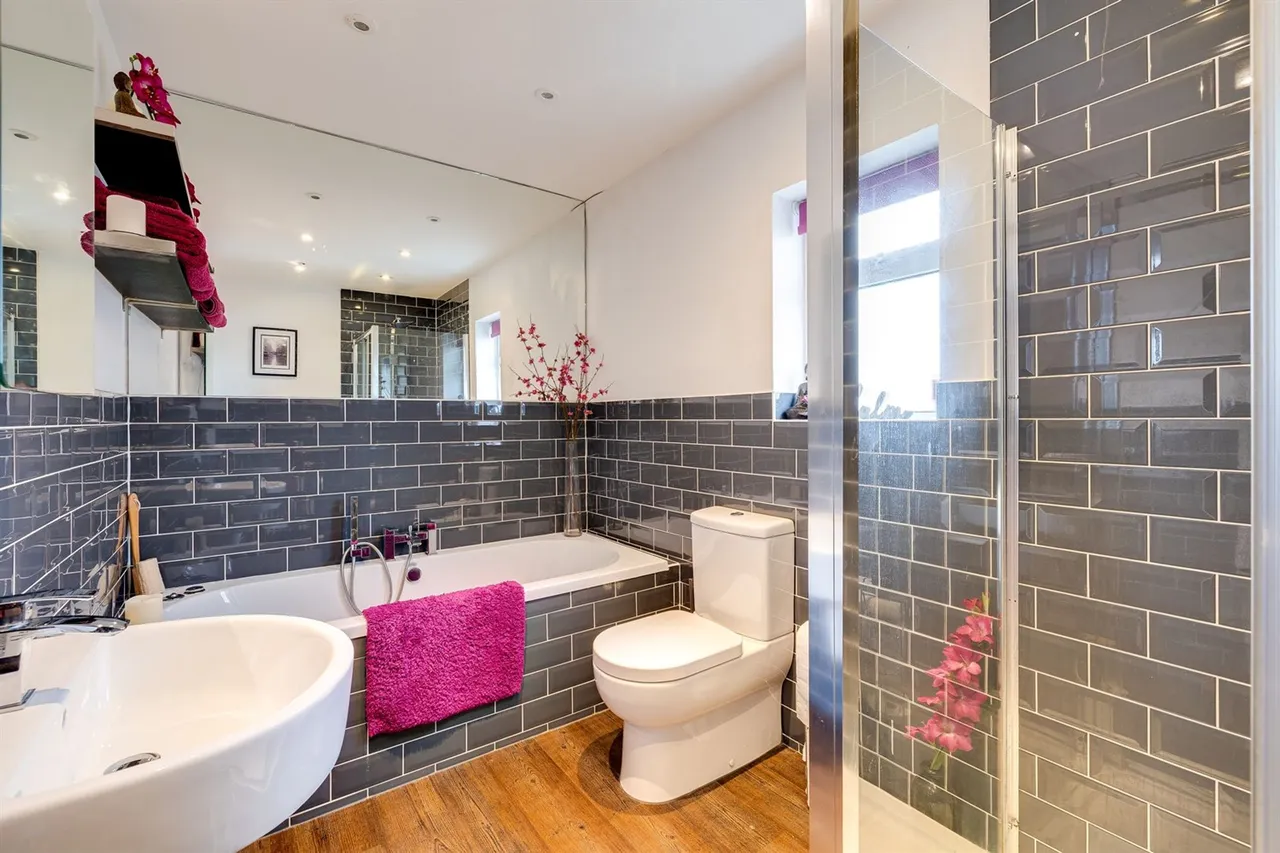 Mickle Trafford, Chester, photo 17