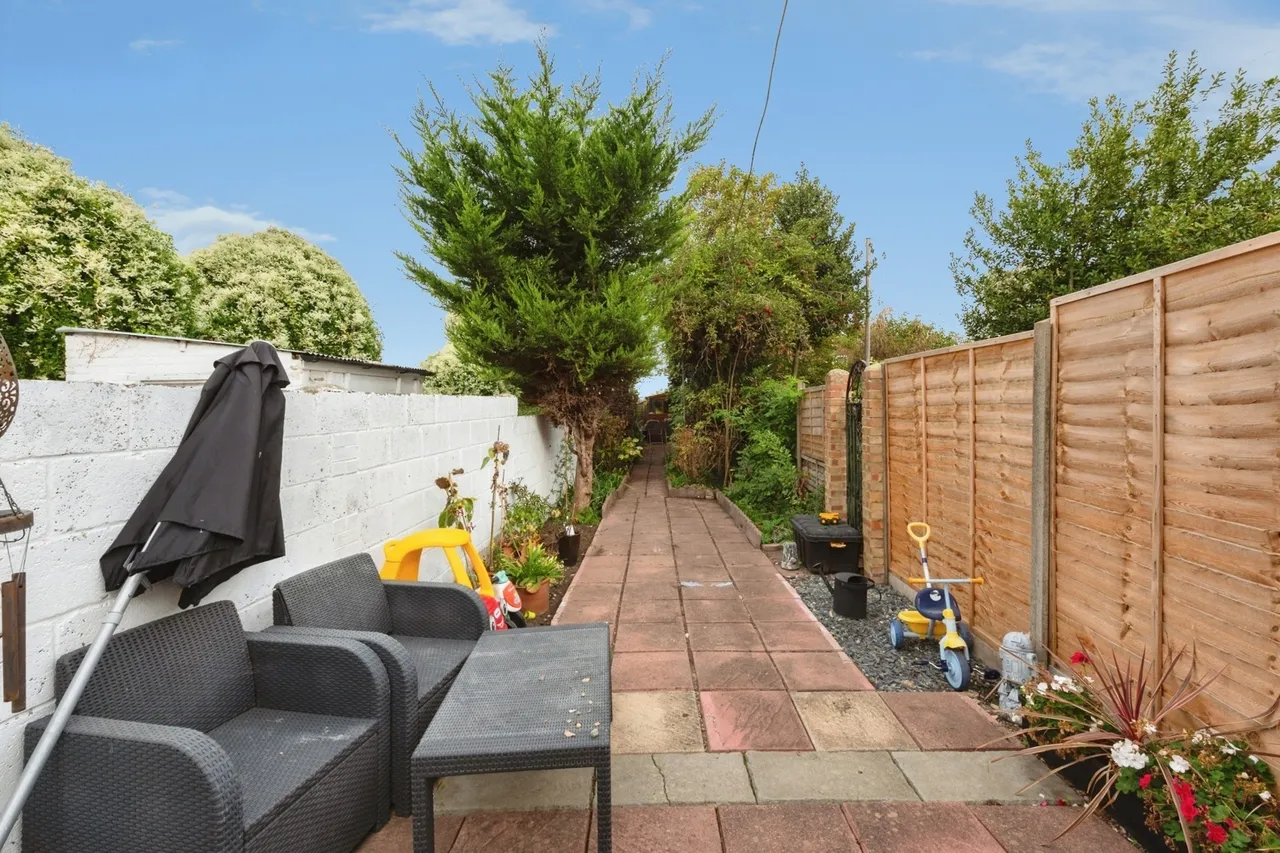 Lower Higham Road, DA12, photo 2