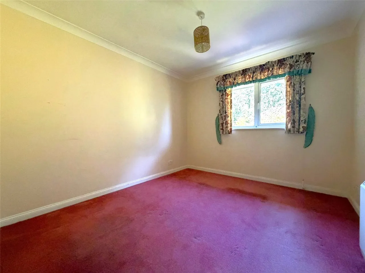 St. Johns Road, Woking, GU21, photo 5