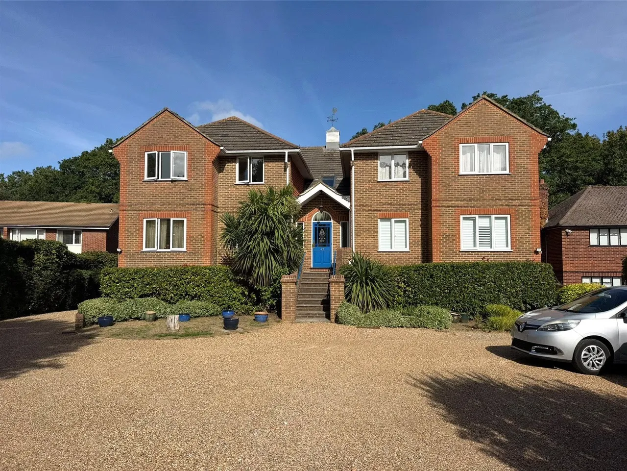 1 bed flat for sale, St. Johns Road, Woking, GU21