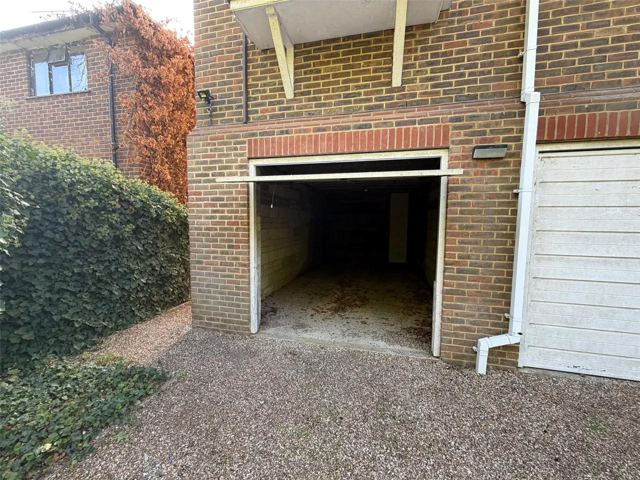 St. Johns Road, Woking, GU21, photo 8
