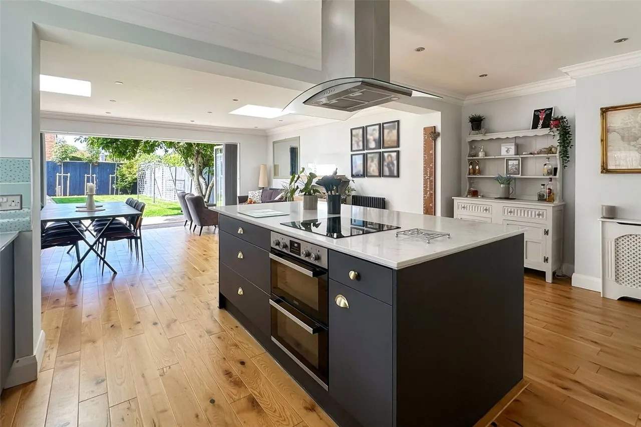 Rustington, Littlehampton, BN16, photo 4