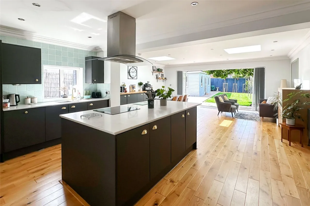 Rustington, Littlehampton, BN16, photo 17