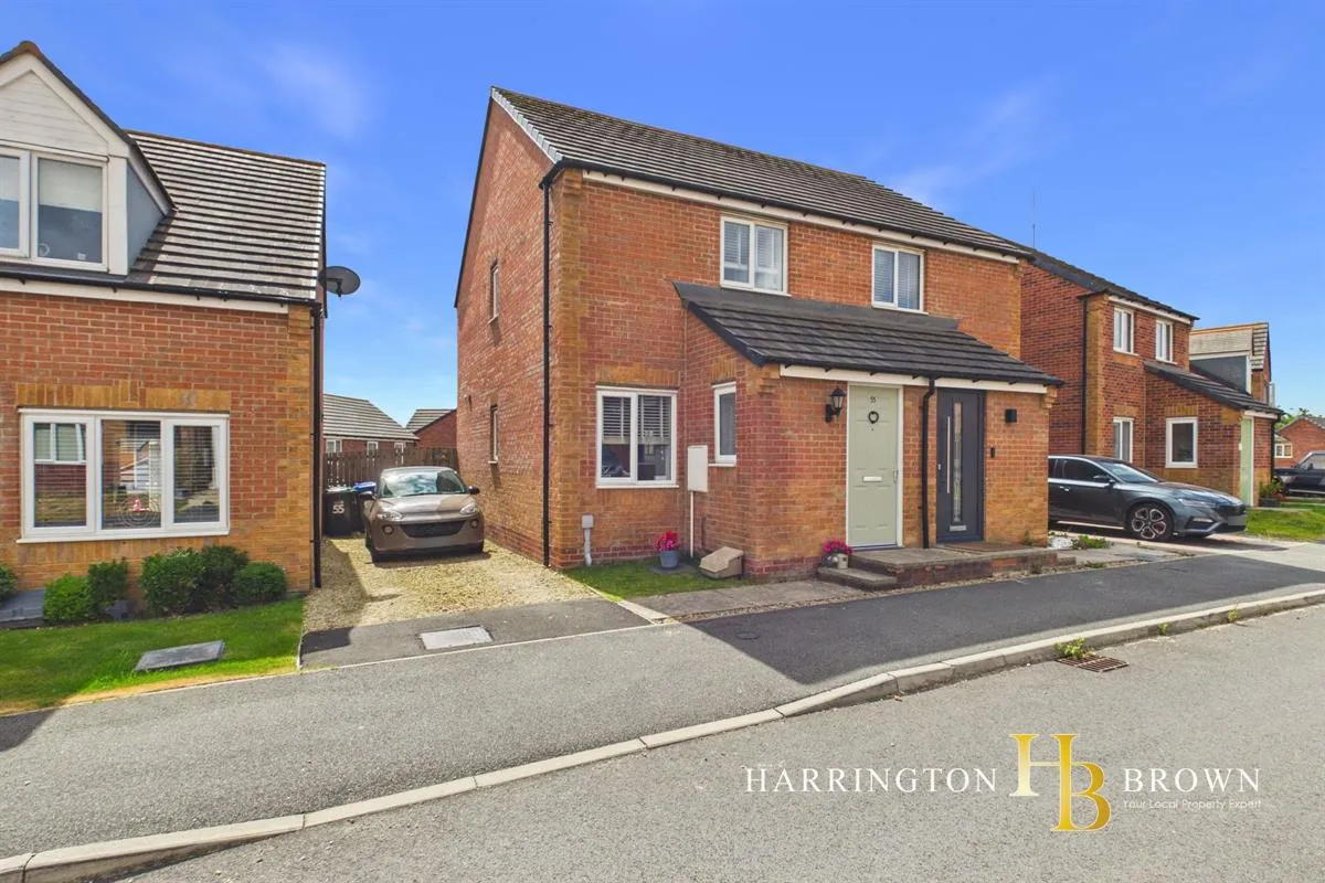 2 bed house for sale — Gerard Close, Stanley