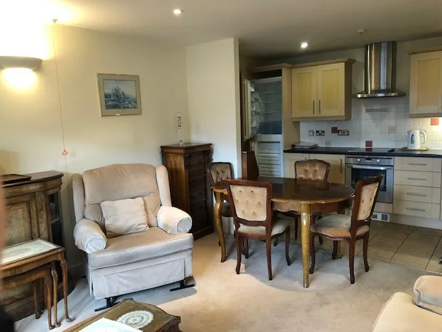 Windmill Road, OX9, photo 8