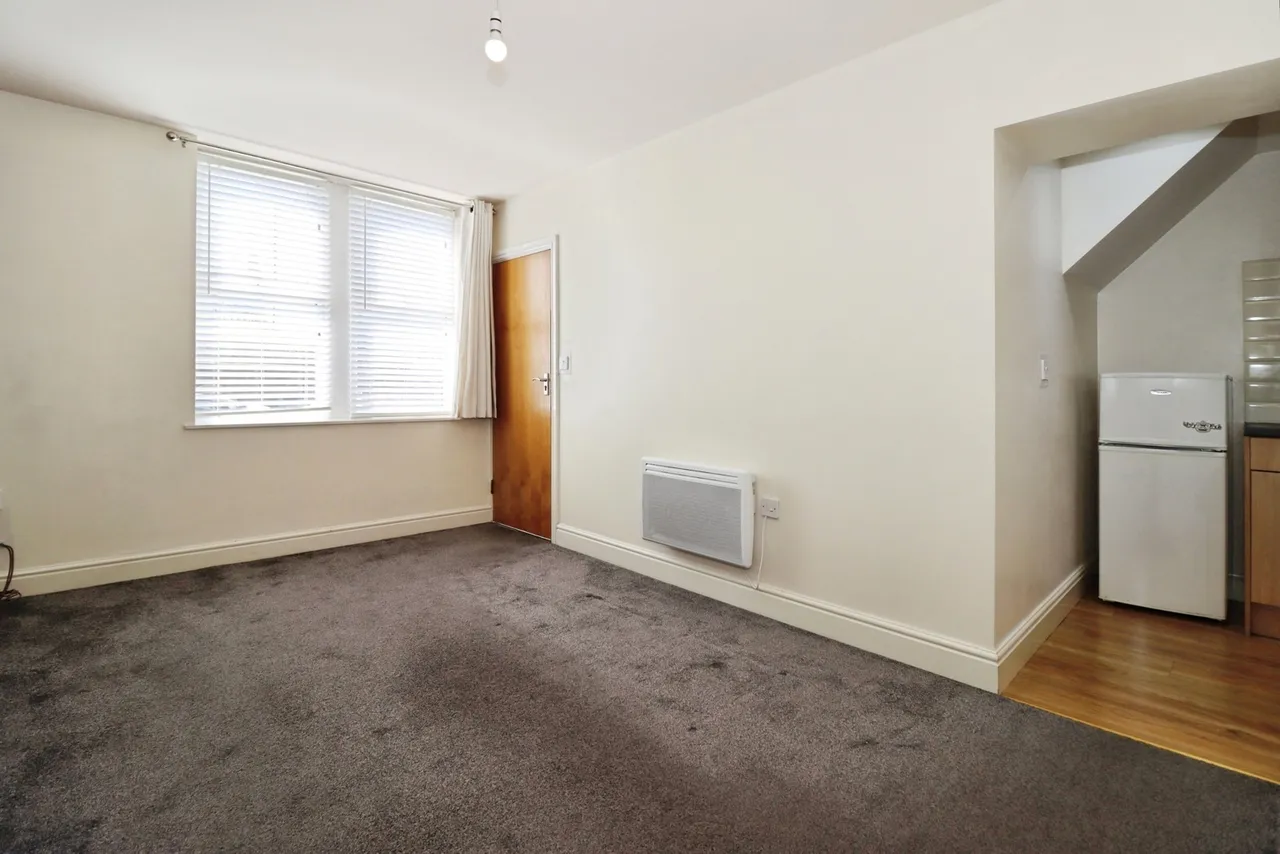 Clouds Hill Road, St George, Bristol, BS5, photo 6