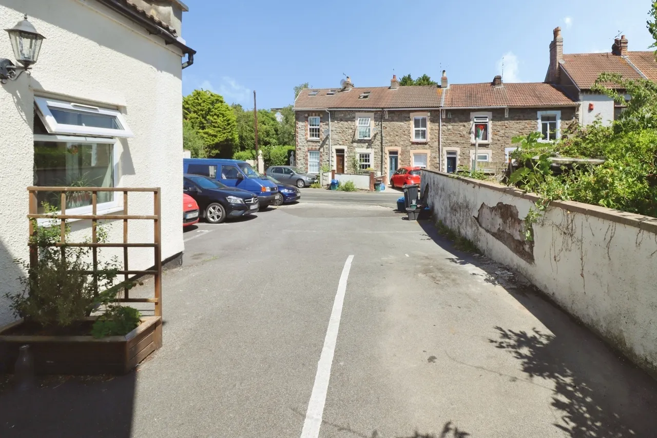 Clouds Hill Road, St George, Bristol, BS5, photo 12