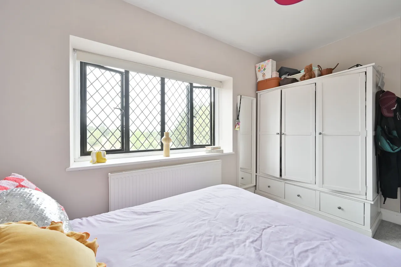 Flat 2, 158 High Street, Bushey, photo 7