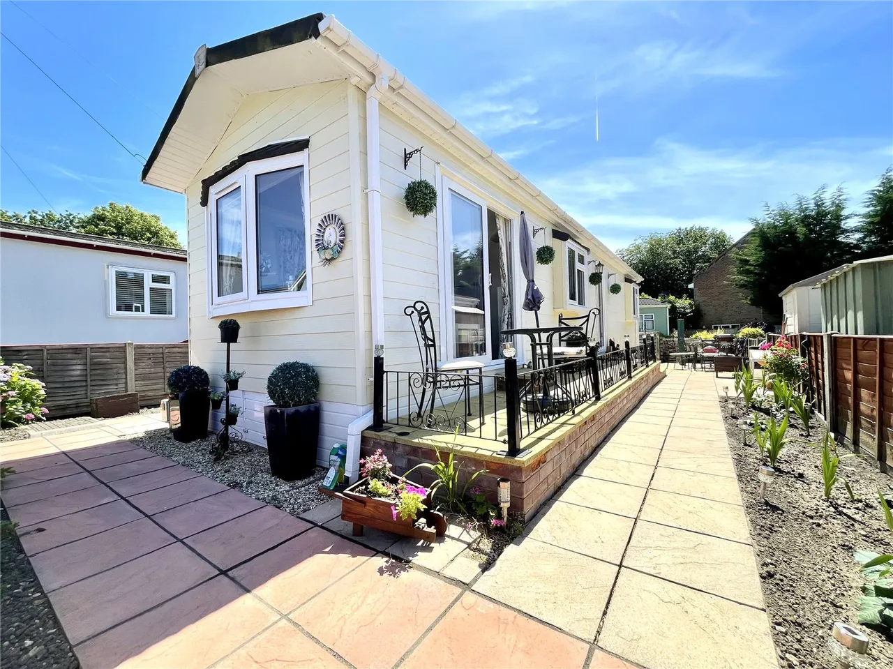 2 bed property for sale — Hill Corner Farm Park, Sandy Lane, Farnborough, Hampshire, GU14 9JY
