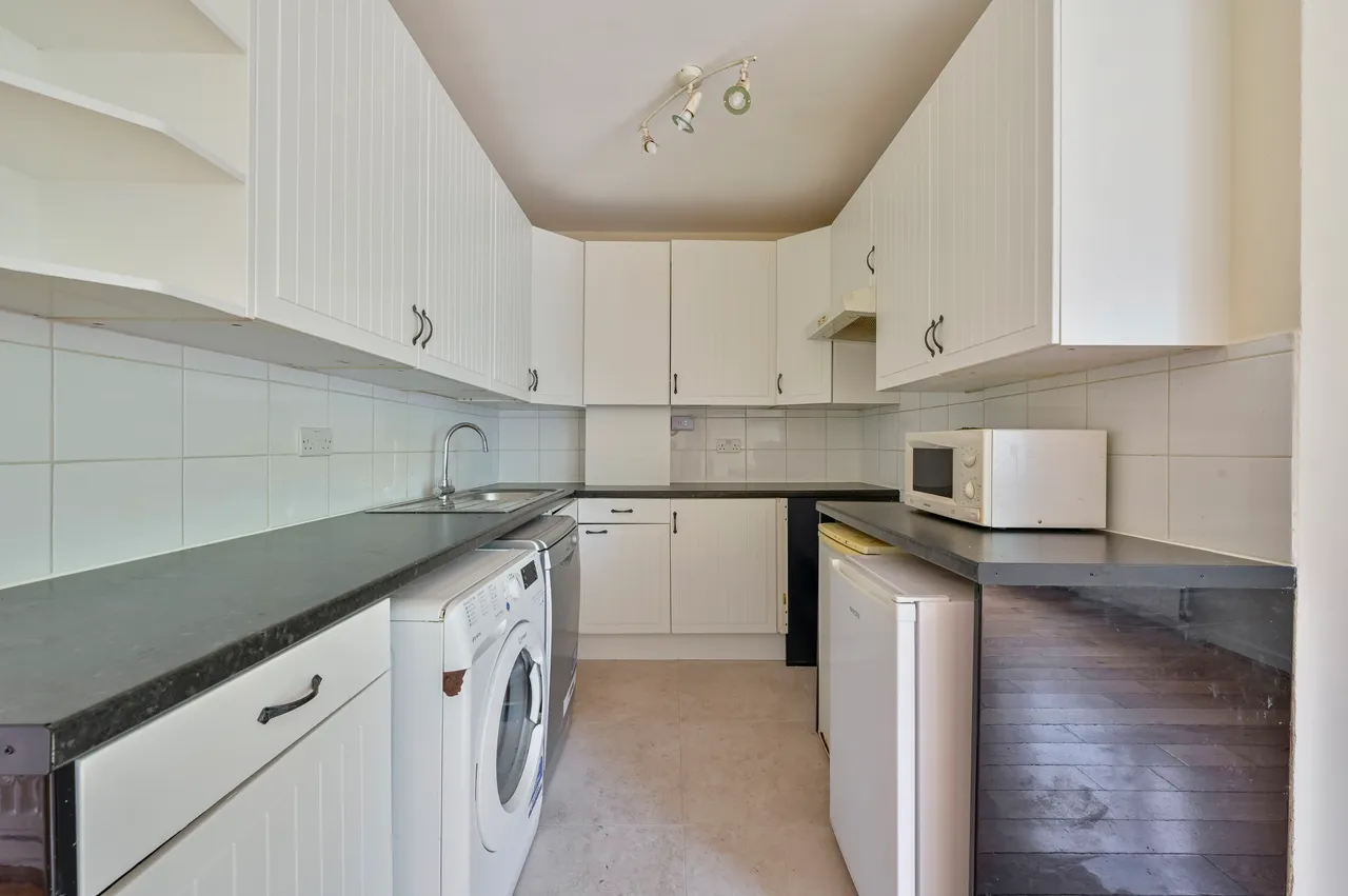 11 Maple Lodge, 2 Whitefield Close, London, photo 8