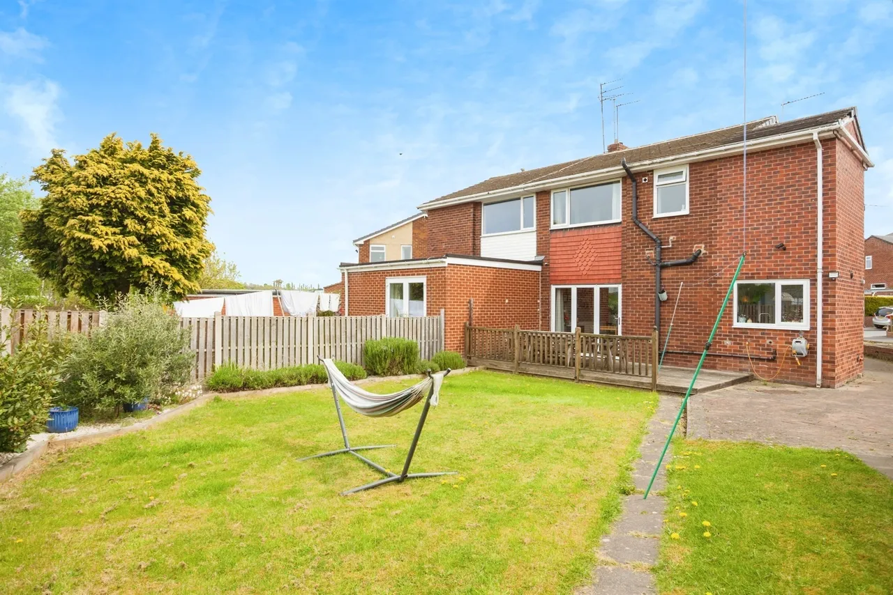 4 bed house for sale, Hall Cliffe Grove, Horbury, WF4