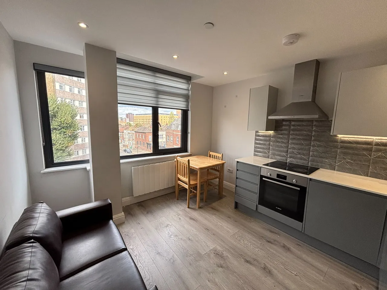 Barking Road, London, E13, photo 9