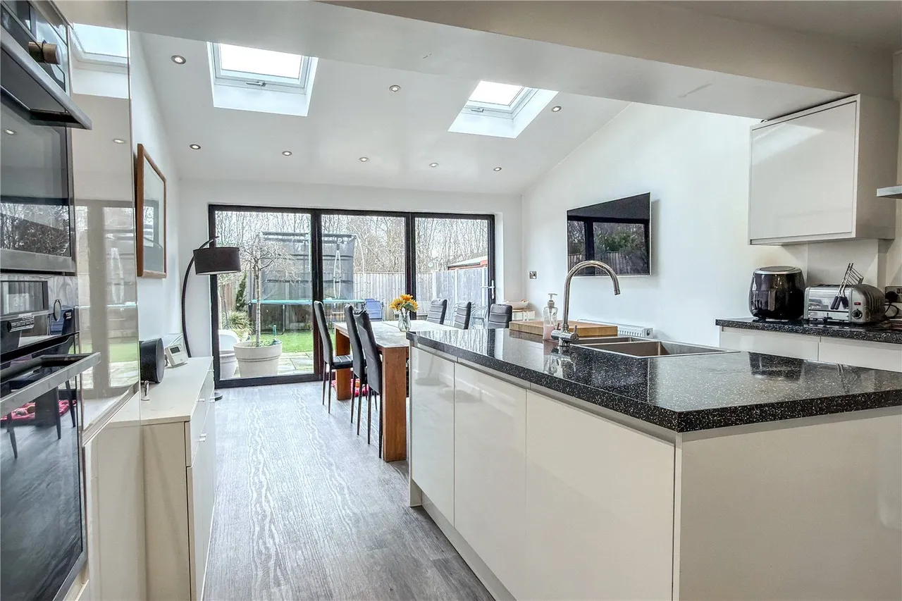 3 bed house for sale, The Fairway, New Moston, M40