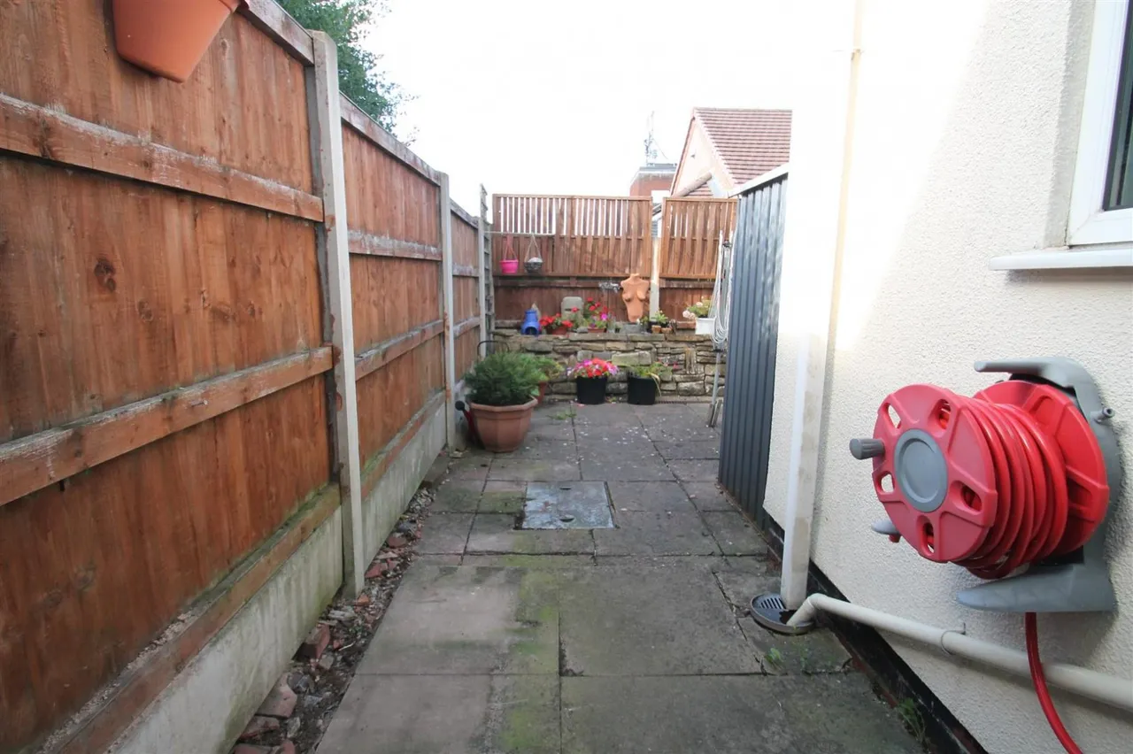 Wright Street, Halesowen, photo 9