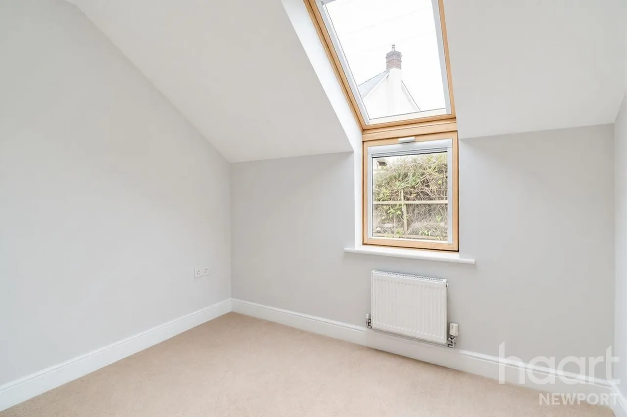 Pontypool, NP4, photo 20