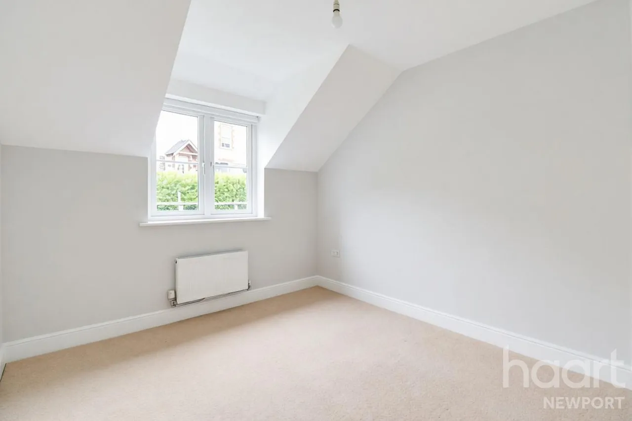 Pontypool, NP4, photo 21