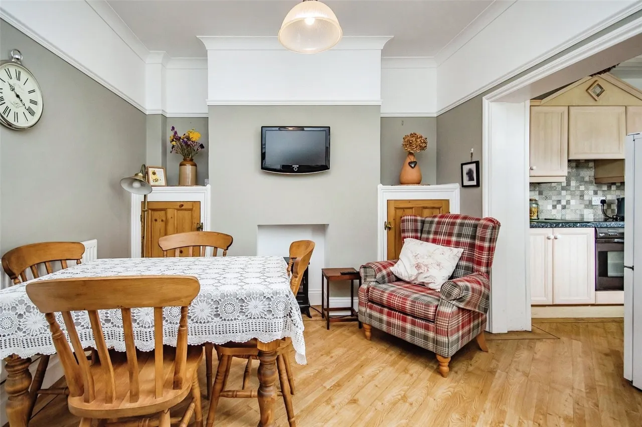 Springfield Road, Carmarthen, SA31, photo 4