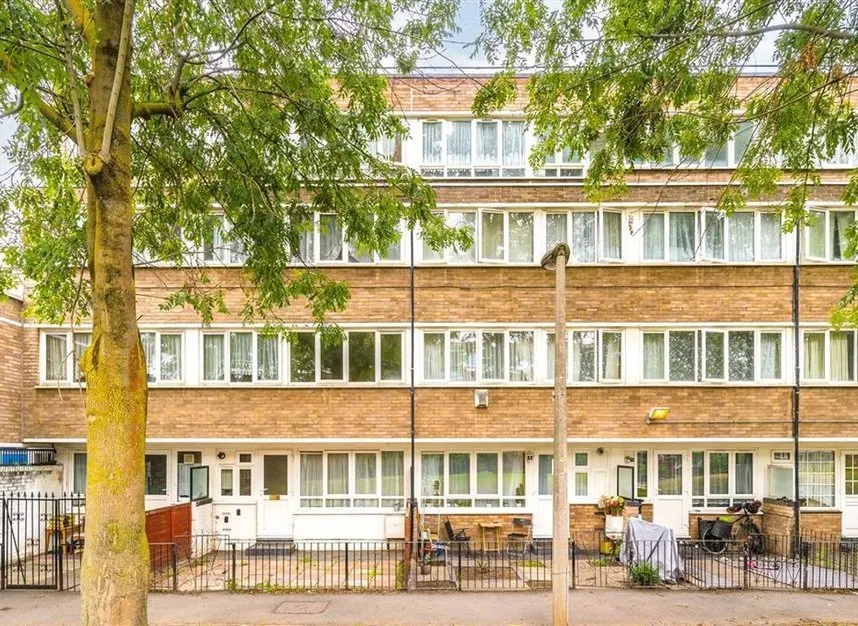 3 bed flat for sale, Musbury Street, Stepney Green, E1