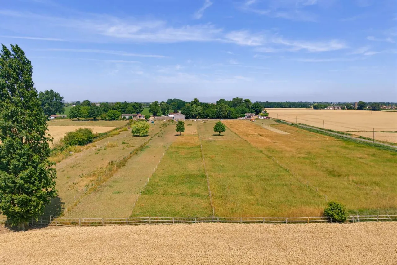 Cross Drove, Gedney Hill, PE12, photo 3