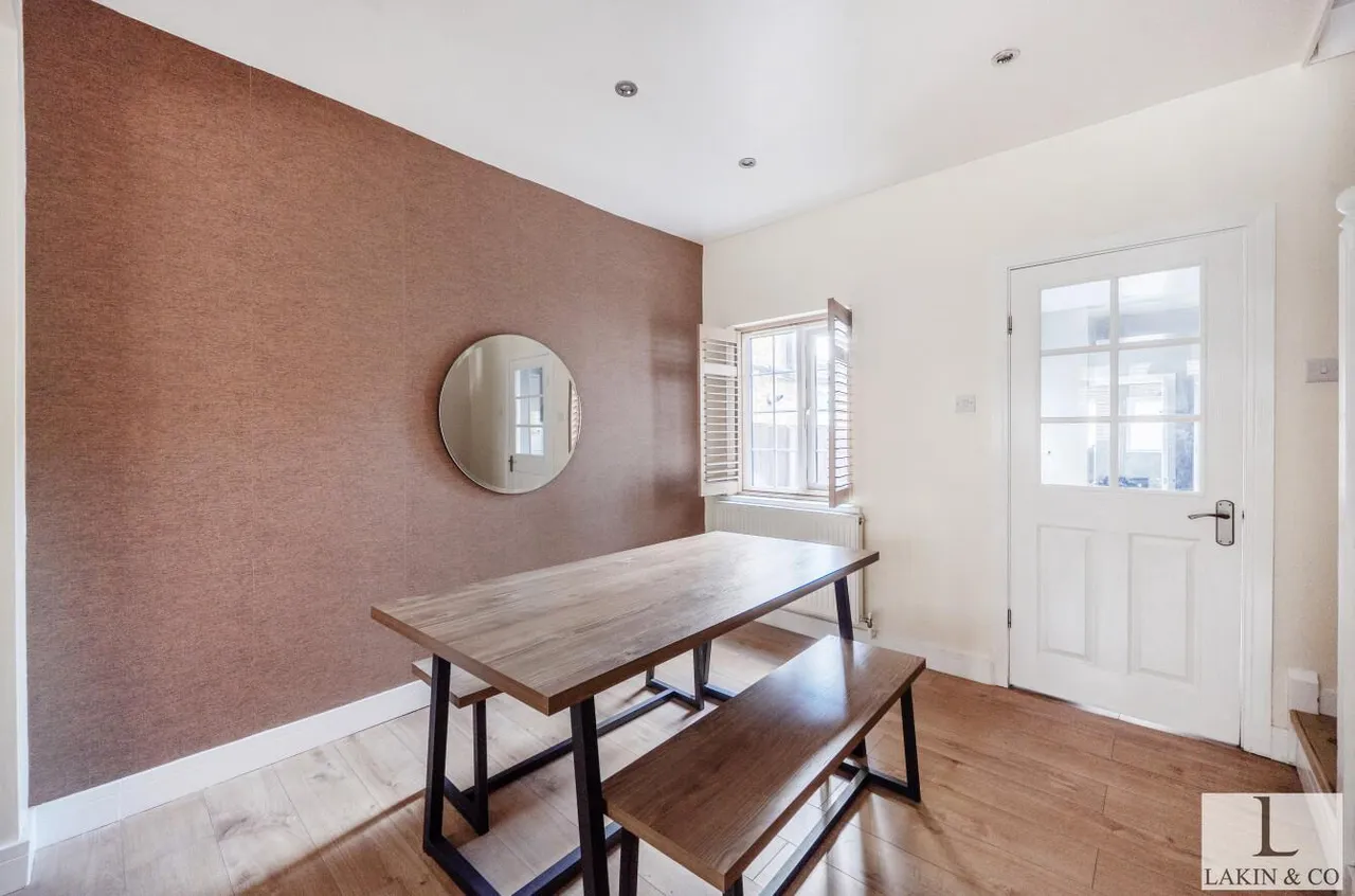 High Street, Uxbridge, UB8 1AN, photo 8