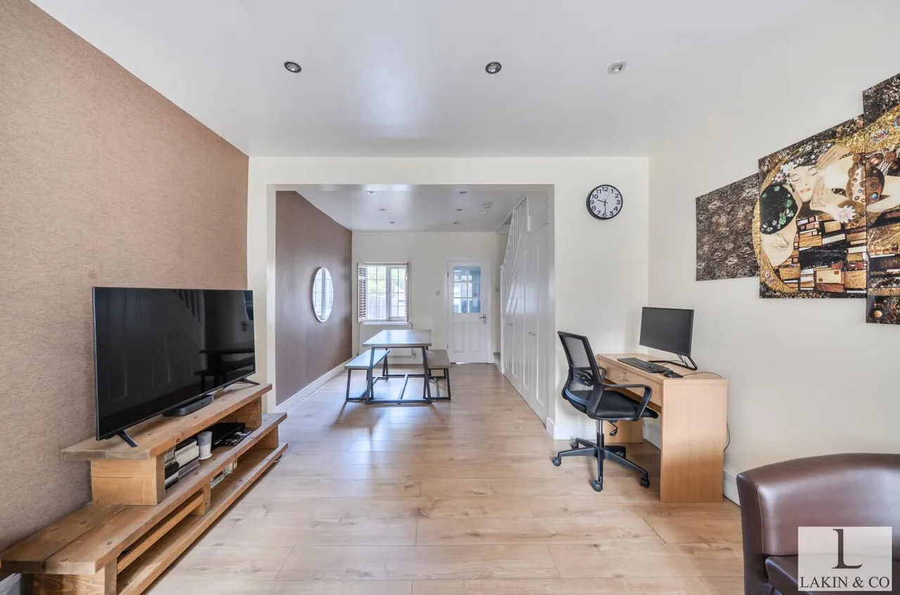 High Street, Uxbridge, UB8 1AN, photo 7