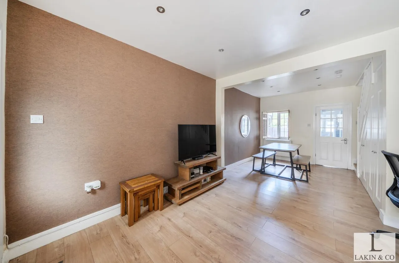 High Street, Uxbridge, UB8 1AN, photo 5