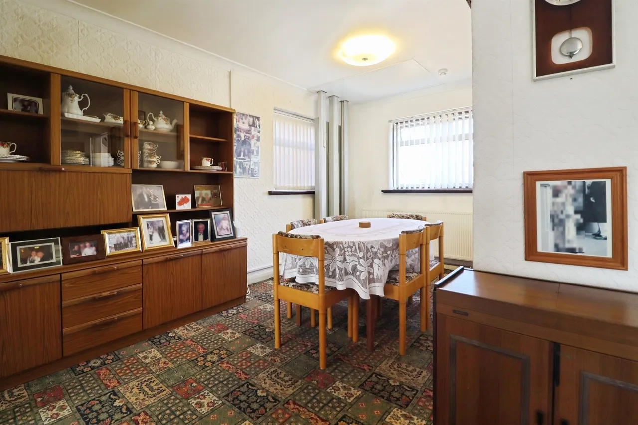 Norris Close, Penarth, CF64, photo 5